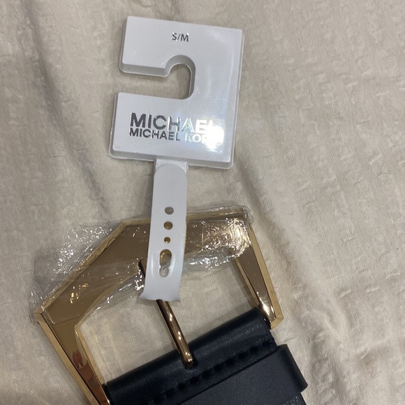Michael Michael Kors Womens black leather with Strech brand new belt main image 8